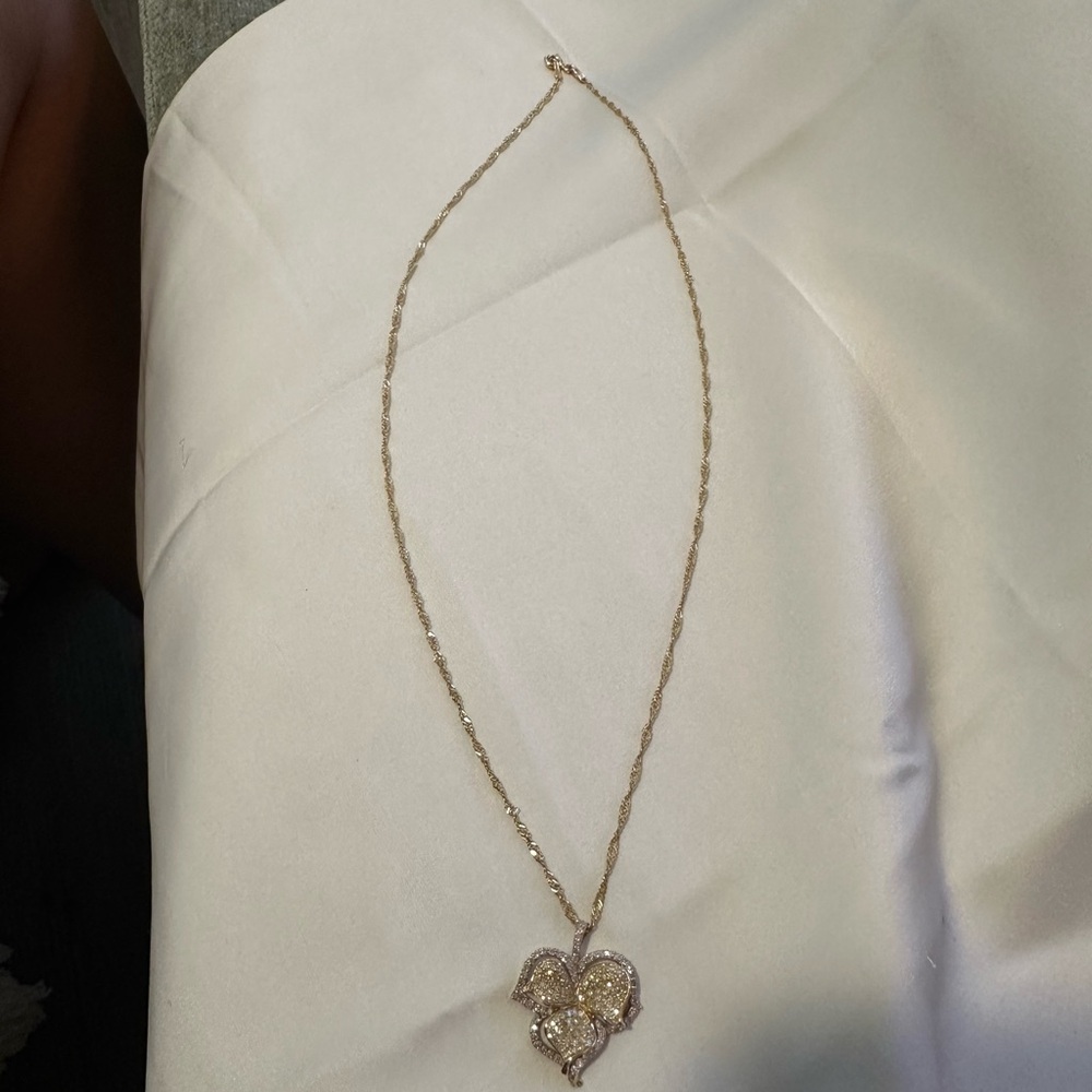 14KW .75CT CLOVER DIAMOND PENDANT